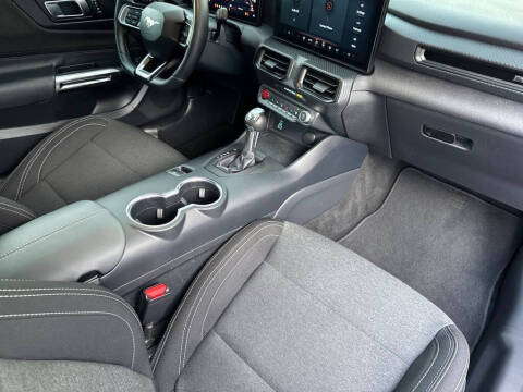 2025 Ford Mustang EcoBoost