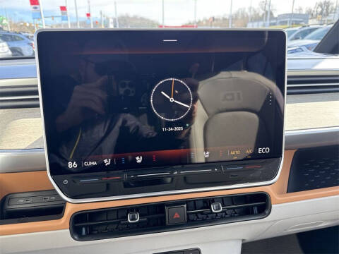 2025 Volkswagen ID. Buzz Pro S Plus 4Motion