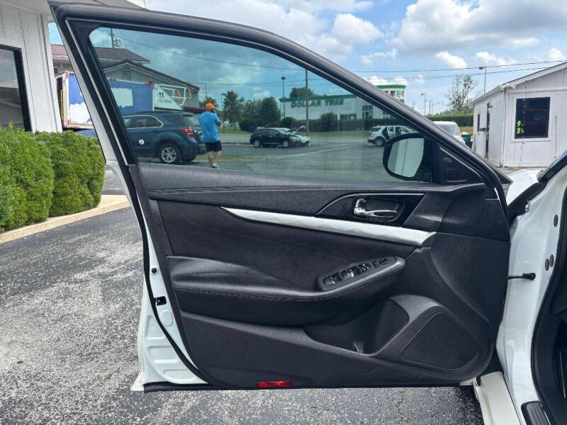 2016 Nissan Maxima 3.5 SR