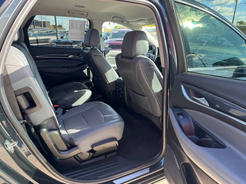 2020 Buick Enclave Essence