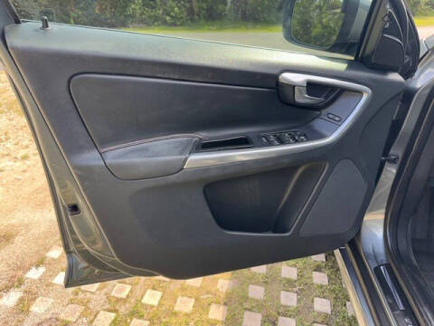 2016 Volvo XC60 T5 Drive-E Platinum