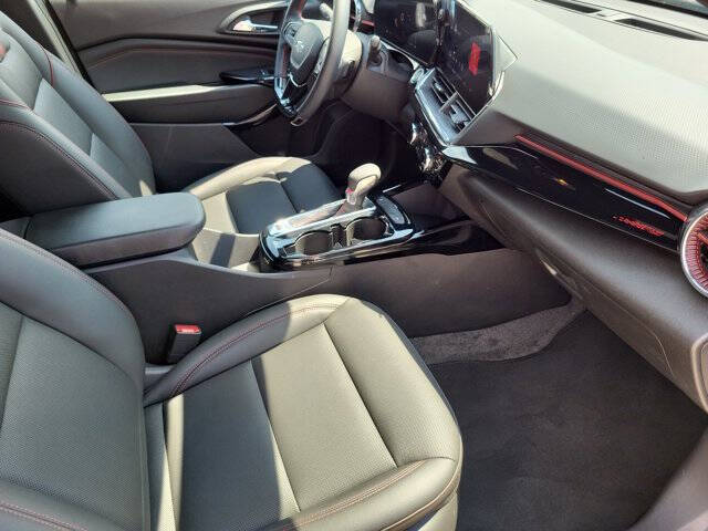 2025 Chevrolet Trax RS