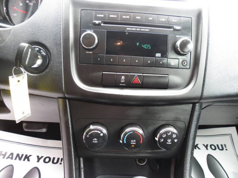 2013 Dodge Avenger SE