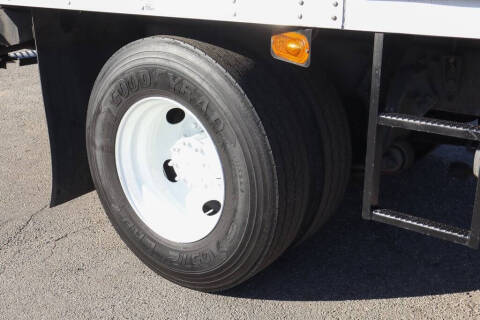 2014 Freightliner M2 106