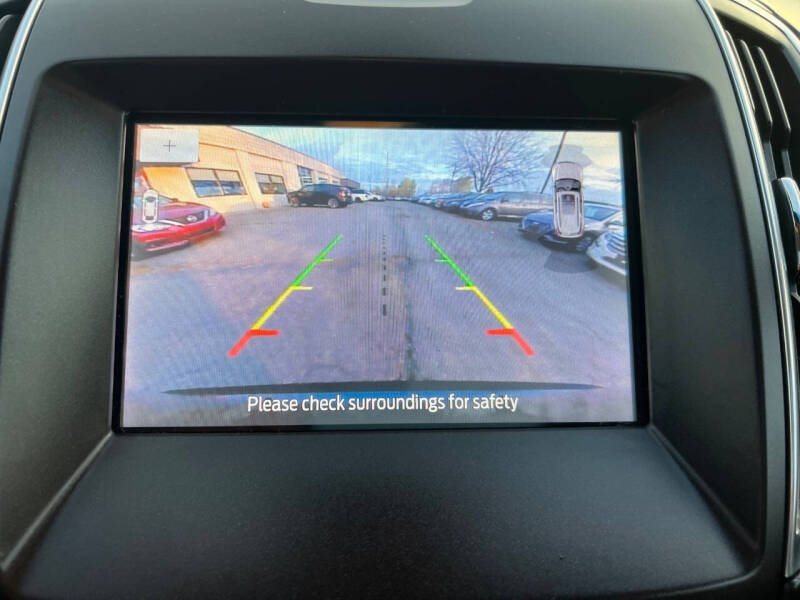 2020 Ford Edge Titanium