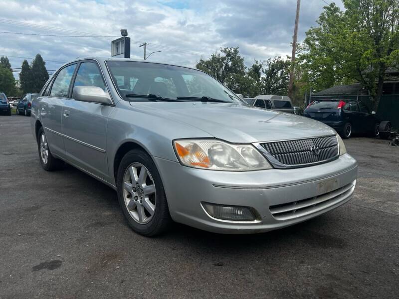 2001 Toyota Avalon for sale at Blue Line Auto Group in Portland OR