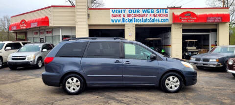 2008 Toyota Sienna LE 7-Passenger