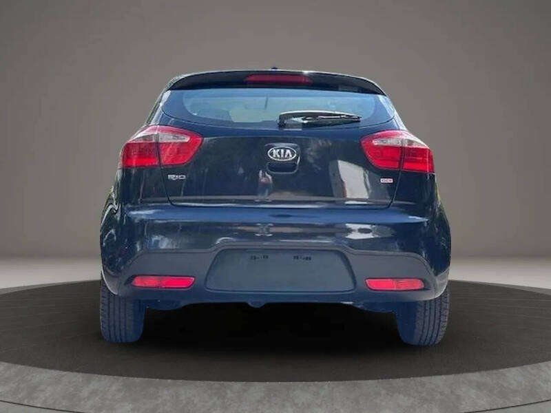 2013 Kia Rio 5-Door LX