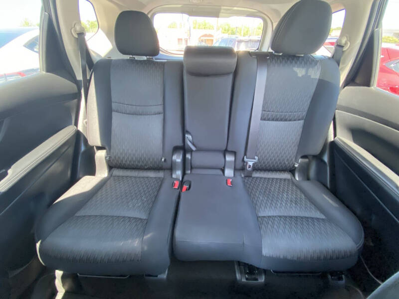 2017 Nissan Rogue S