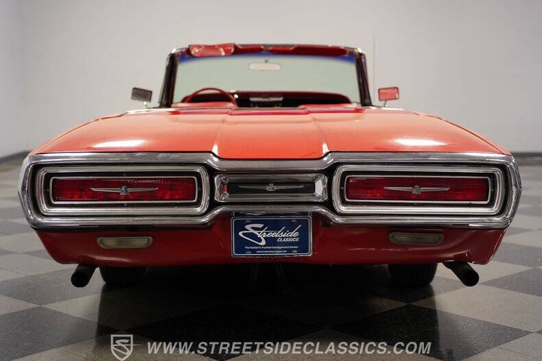 1964 Ford Thunderbird