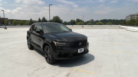 2026 Volvo XC40 B5 Ultra Black Edition