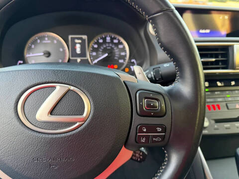 2020 Lexus IS 300