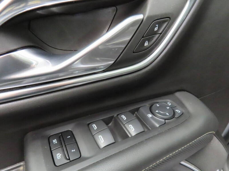 2024 GMC Yukon XL SLT