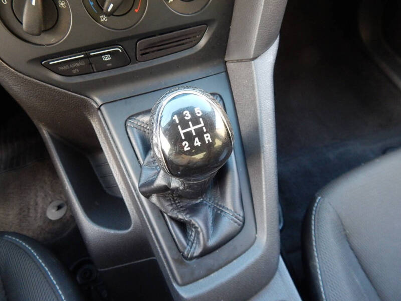2012 Ford Focus S
