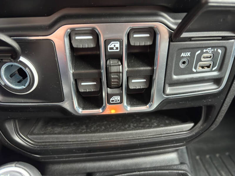 2021 Jeep Gladiator Overland