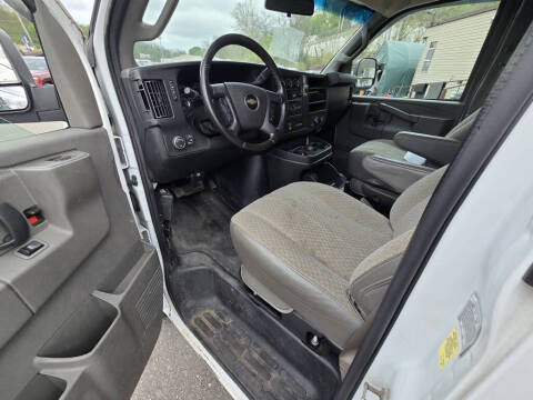 2021 Chevrolet Express 2500