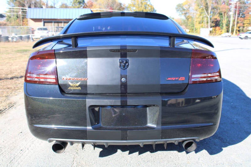 2007 Dodge Charger SRT-8