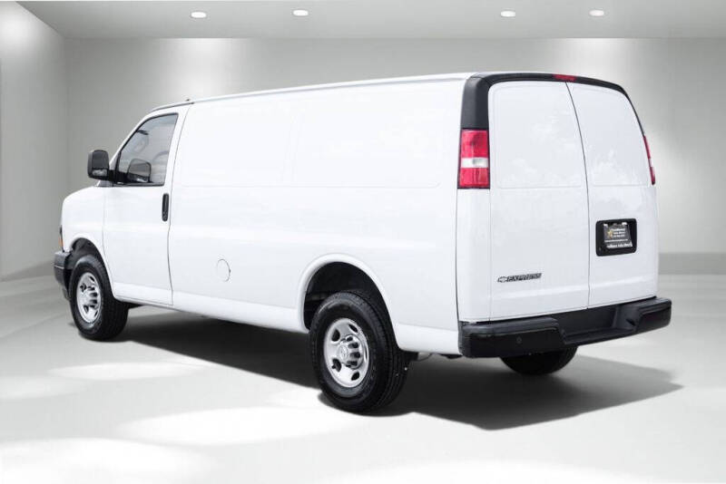 2021 Chevrolet Express 2500