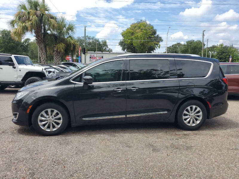 2018 Chrysler Pacifica Touring L