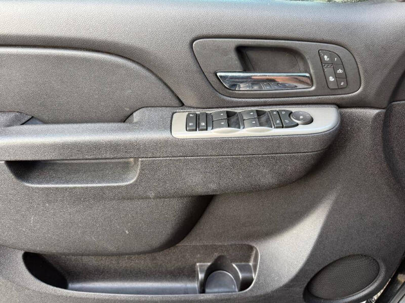 2012 Chevrolet Suburban LT