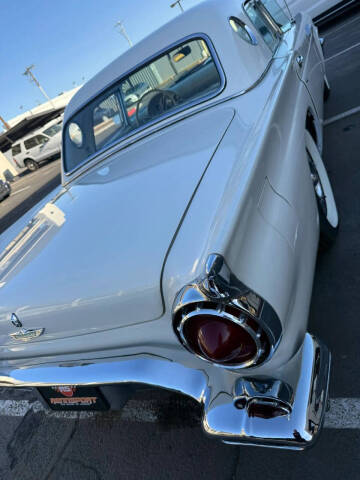 1957 Ford Thunderbird