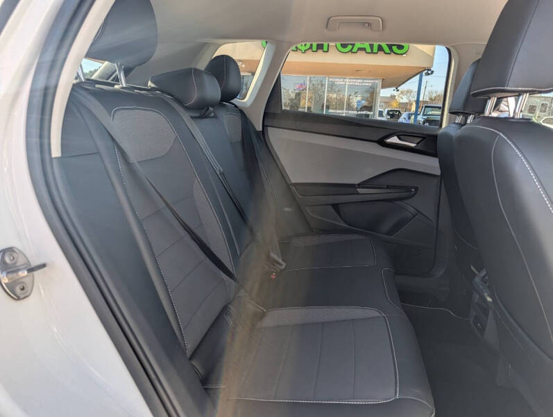 2023 Volkswagen Taos SE