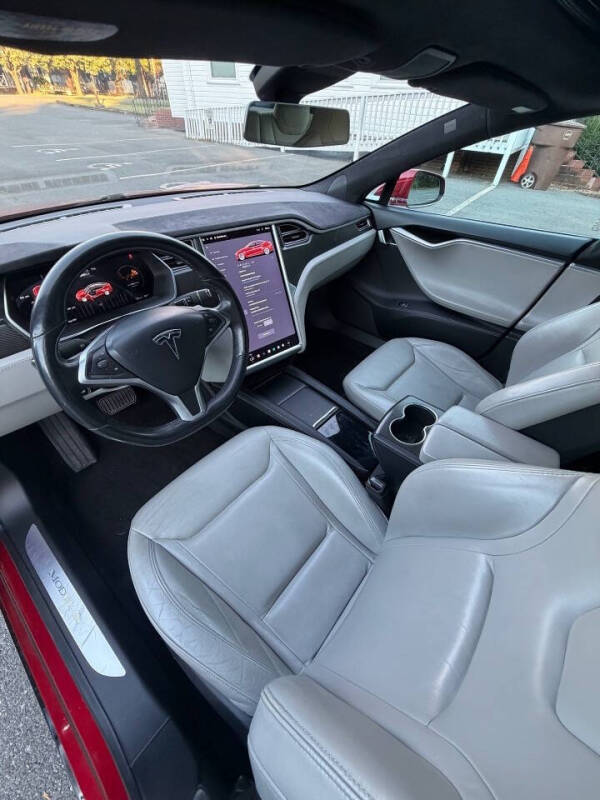 2015 Tesla Model S 85D