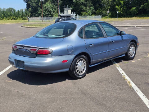 1999 Ford Taurus SE