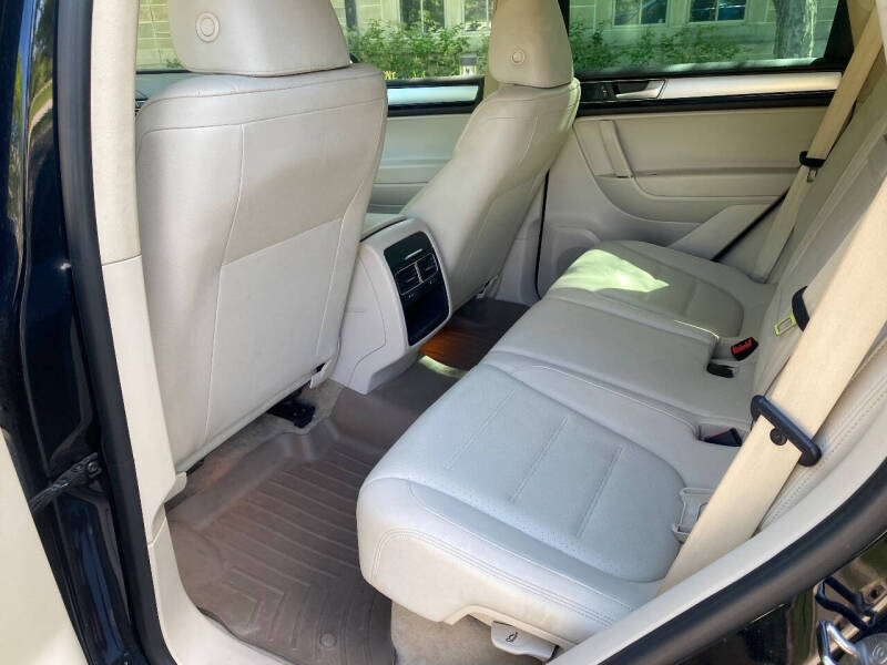 2015 Volkswagen Touareg TDI Lux