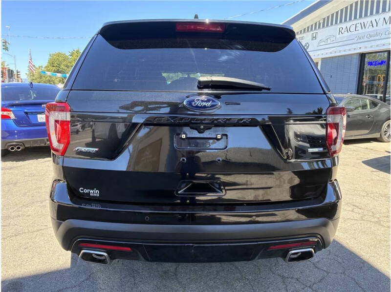 2017 Ford Explorer Sport