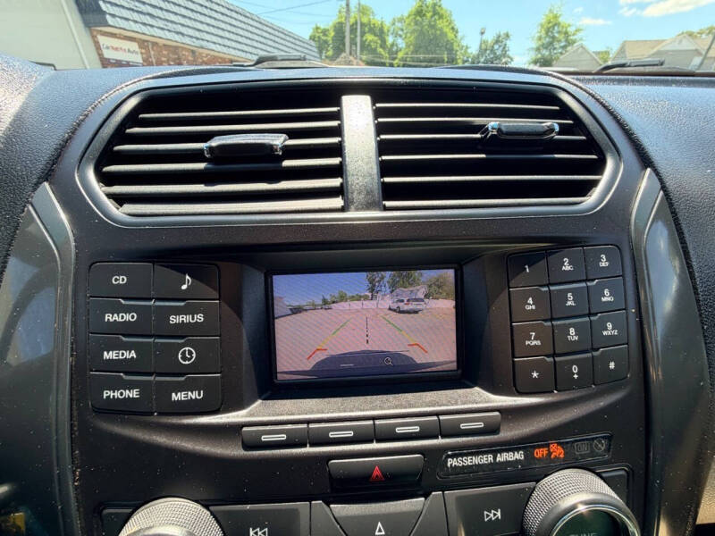 2016 Ford Explorer