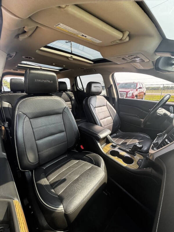 2019 GMC Acadia Denali