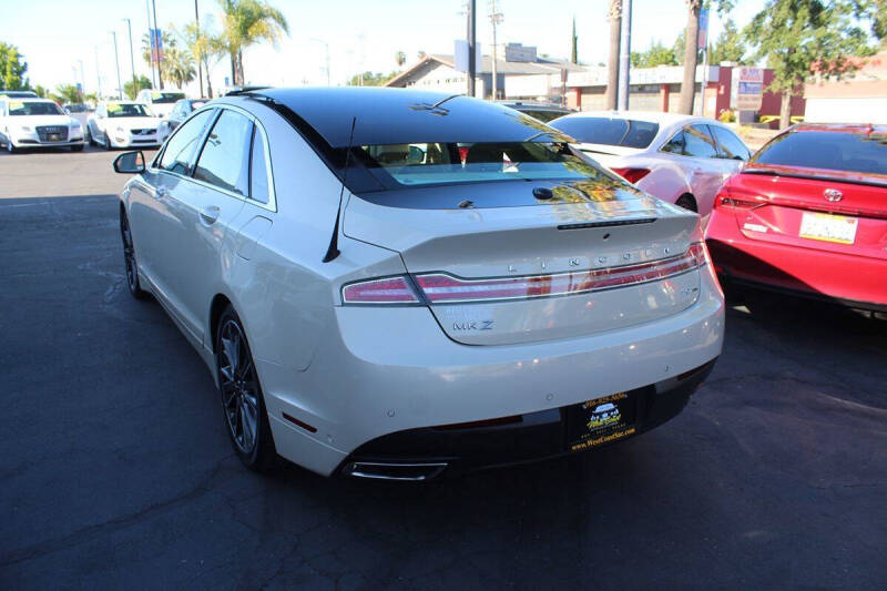 2014 Lincoln MKZ