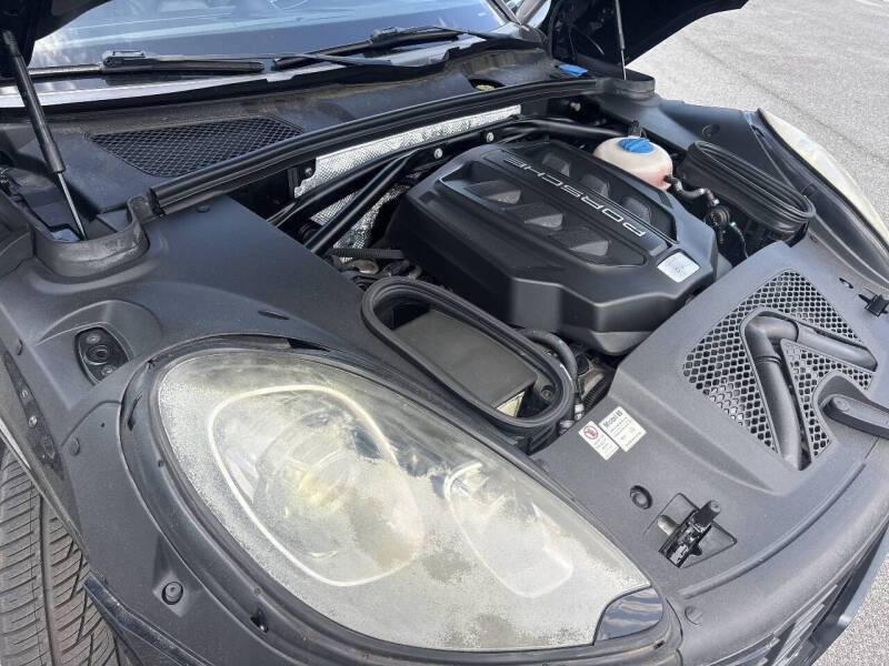 2016 Porsche Macan S