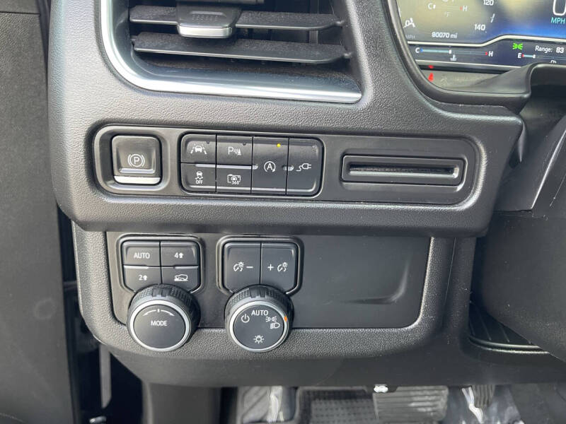 2022 Chevrolet Suburban LT