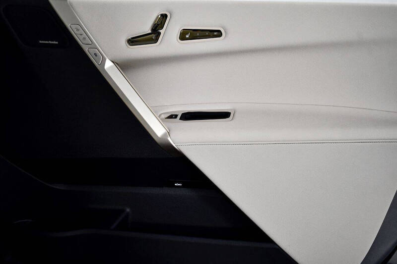 2023 BMW iX xDrive50