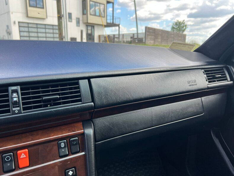 1992 Mercedes-Benz 500-Class 500 E