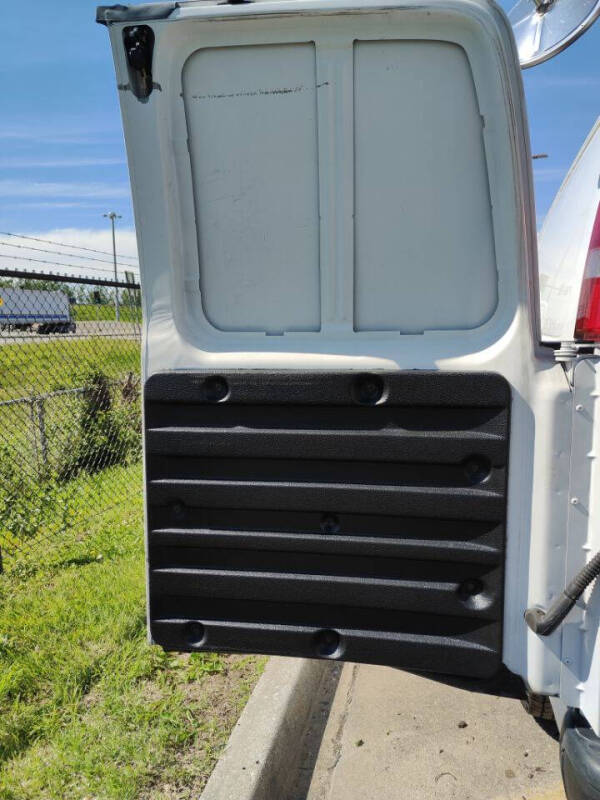 2017 Chevrolet Express 2500