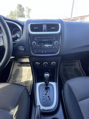 2012 Dodge Avenger SE V6