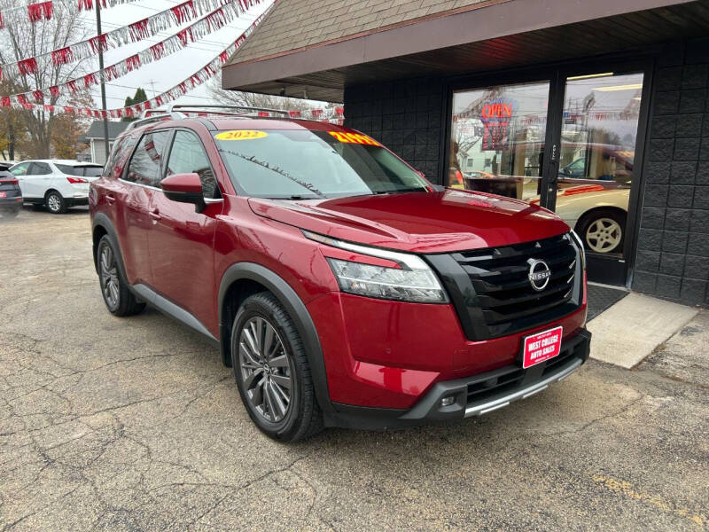 2022 Nissan Pathfinder SL