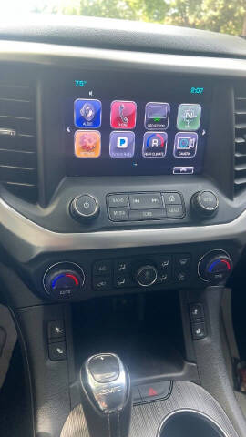 2017 GMC Acadia SLT-1