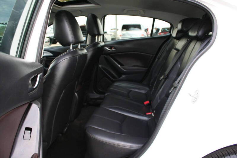 2018 Mazda MAZDA3 Touring