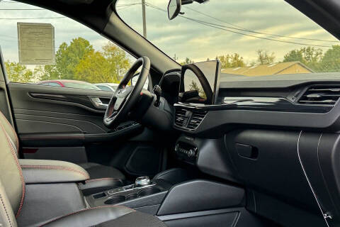 2025 Ford Escape ST-Line Select