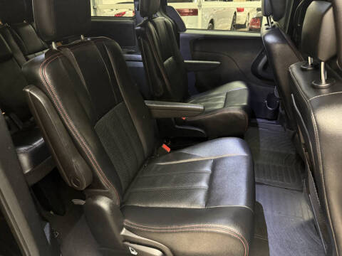 2016 Dodge Grand Caravan R/T