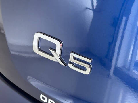 2025 Audi Q5 quattro Premium Plus 40 TFSI