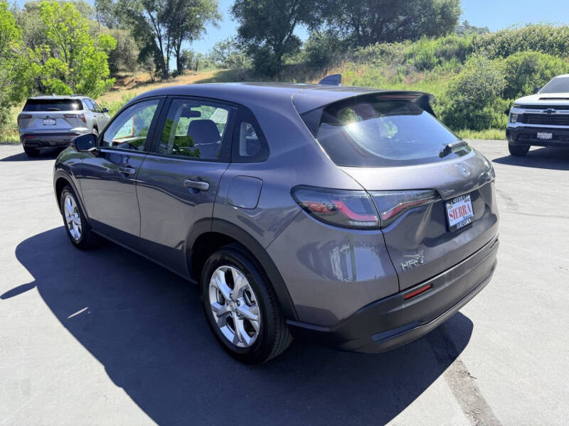 2025 Honda HR-V LX