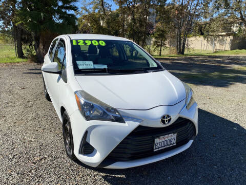 2018 Toyota Yaris 5-Door LE