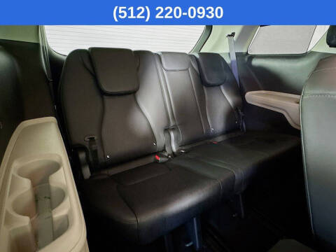 2023 Kia Carnival EX