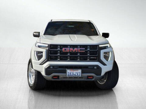 2024 GMC Canyon AT4