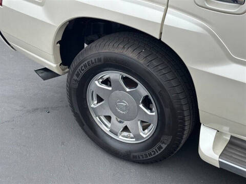 2005 Cadillac Escalade